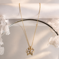 Collar de mariposa diamantes